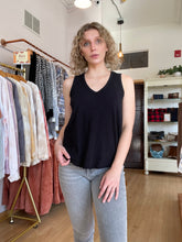 Load image into Gallery viewer, Center Seam V-Neck Tank
