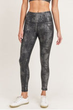 Load image into Gallery viewer, Snake Print High Waist Leggings
