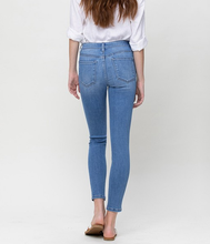 Load image into Gallery viewer, High Rise Skinny Jean
